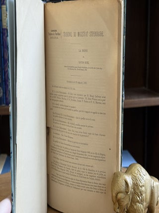 La reine vs. Louis Riel, accus&eacute; et convaincu du crime de haute trahison: rapport, proc&egrave;s &agrave; R&eacute;gina - appel &agrave; la cour du banc de la Reine, Manitoba - appel au conseil priv&eacute;, Angleterre - p&eacute;tition pour l'examen du condamn&eacute; par des m&eacute;decins-experts - liste des p&eacute;titions pour la commutation de la sentence