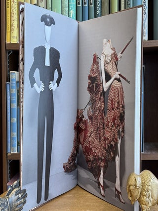 Alexander McQueen; Savage Beauty